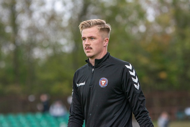 不断地自我 不断地自我